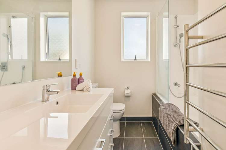 3 Warbler Crescent Papakura_14