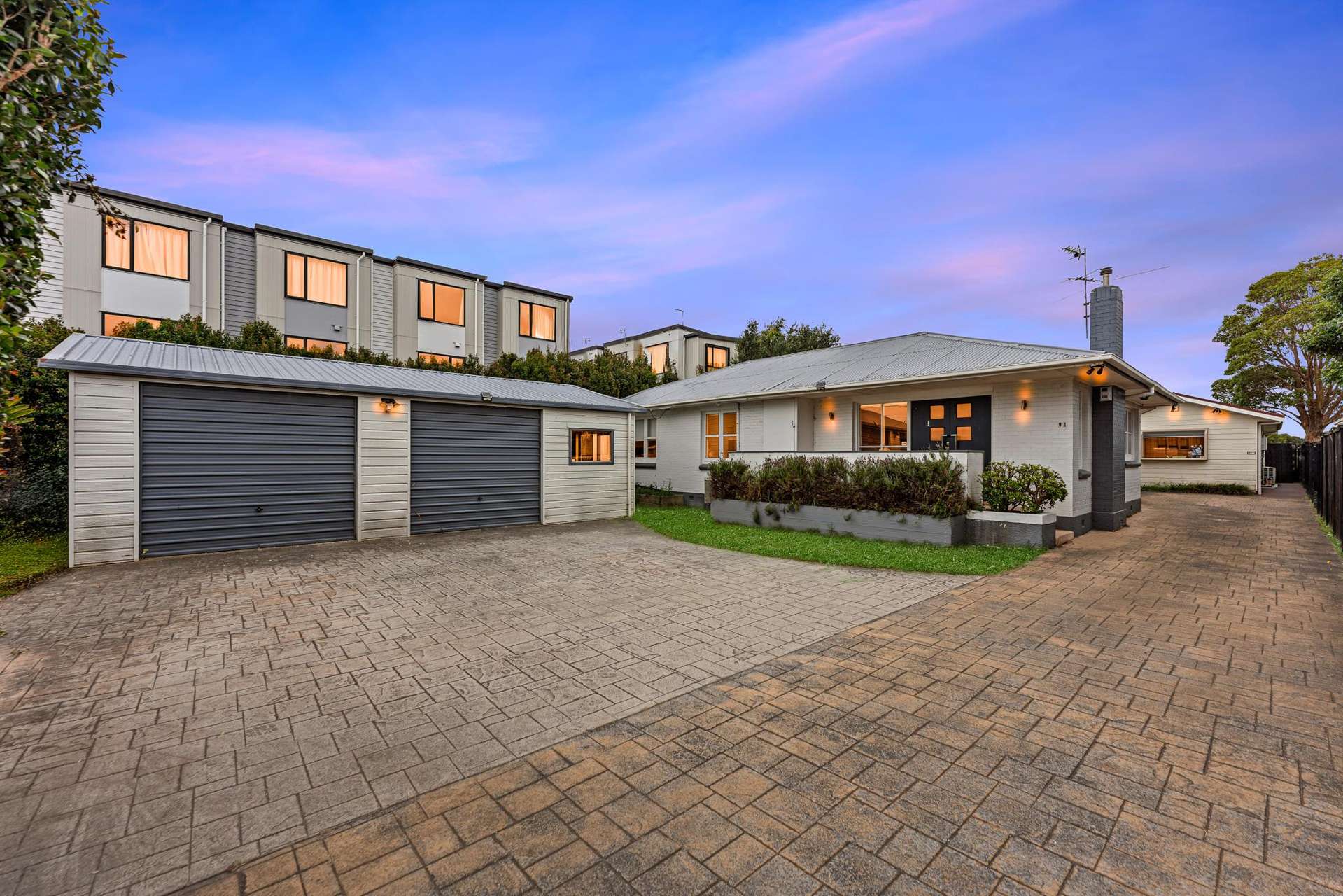 91 & 91a Taikata Road Te Atatu Peninsula_0