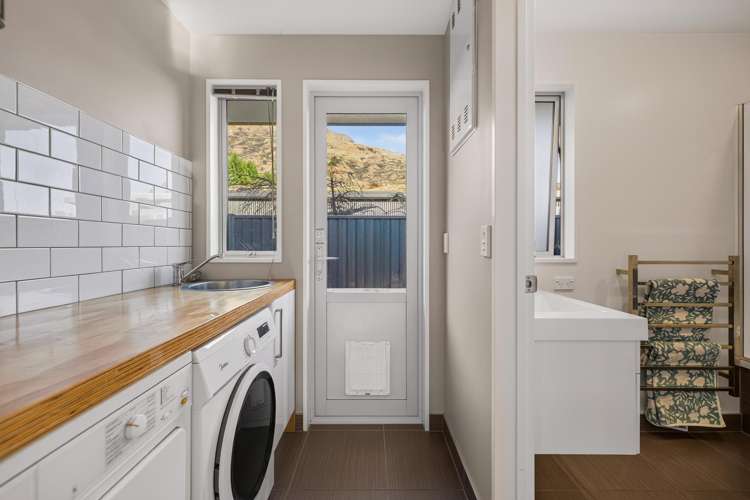 37 Risinghurst Terrace Lower Shotover_15