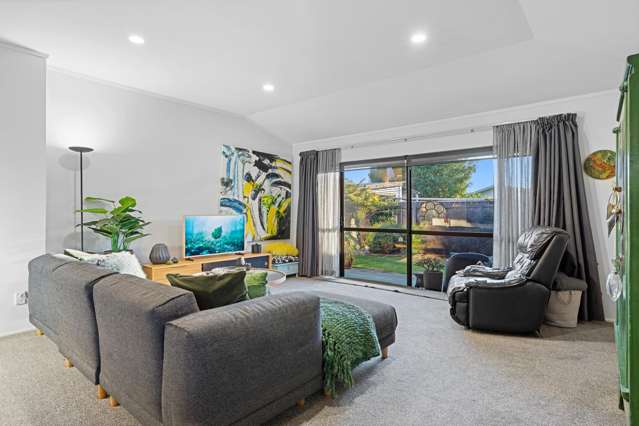 32 Willow Avenue Stoke_1