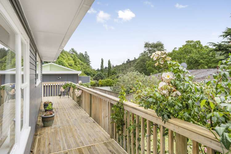 8 Willis Grove Wainuiomata_17