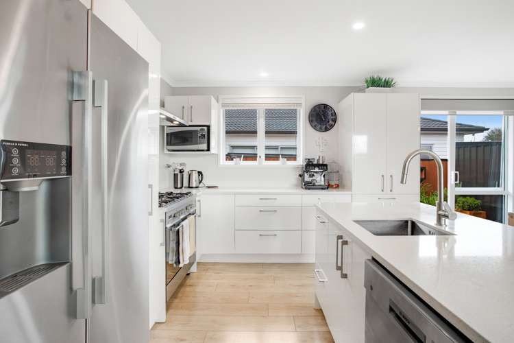 33 Black Beech Crescent Takanini_5