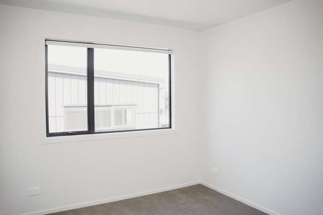 15/694-696 Whangaparaoa Road Stanmore Bay_4