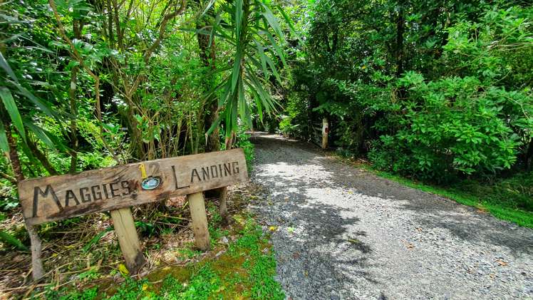 12 Beach Street Sandspit_26