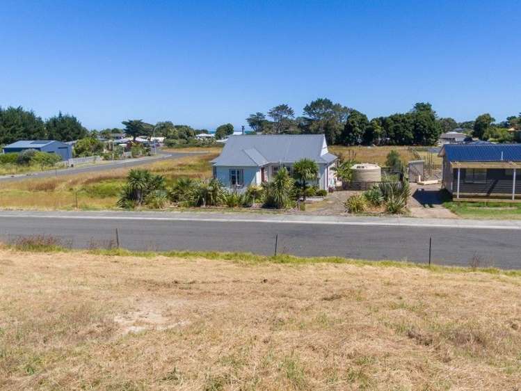 4 Poseidon Way Ahipara_12