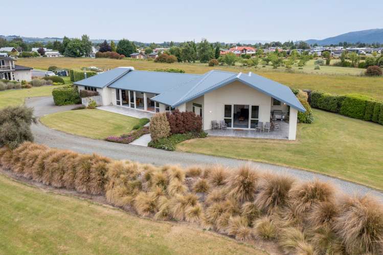 56 Hawea Place Te Anau_1