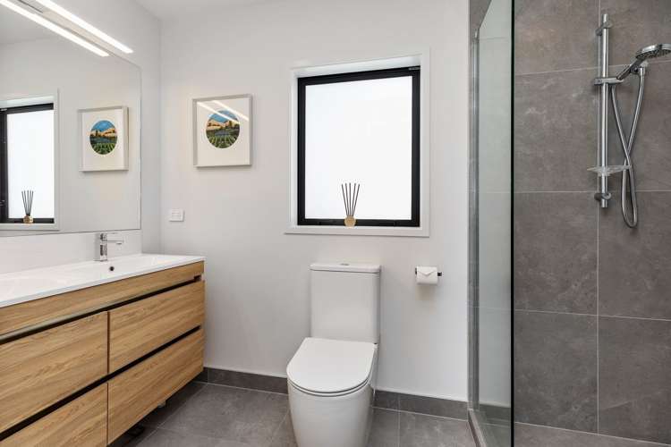 37 Tangaroa Place Poike_8