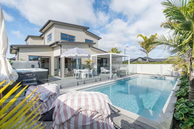 1 Bill Miller Drive Papamoa Beach_11