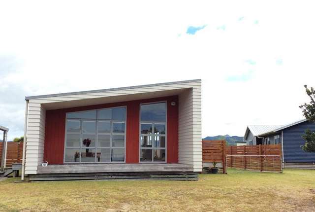 133 Kelly Jade Avenue Matarangi_1