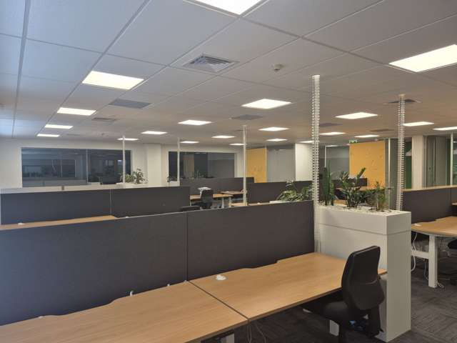 Lv 1/92 Russley Road Russley_2