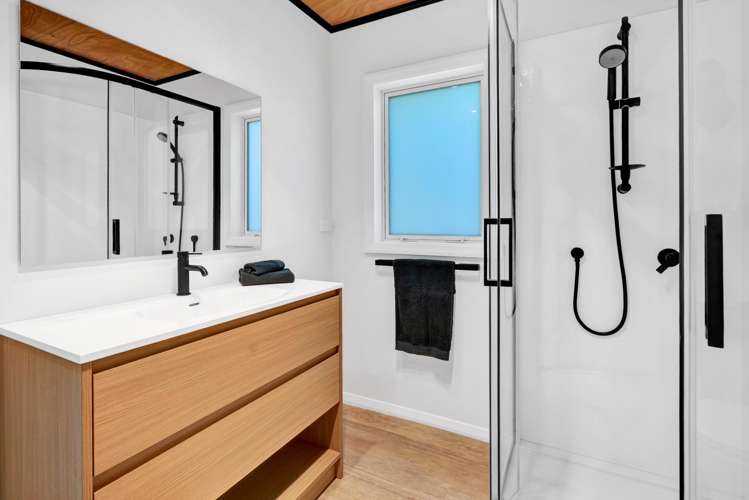 35 Dorset Street Opunake_16