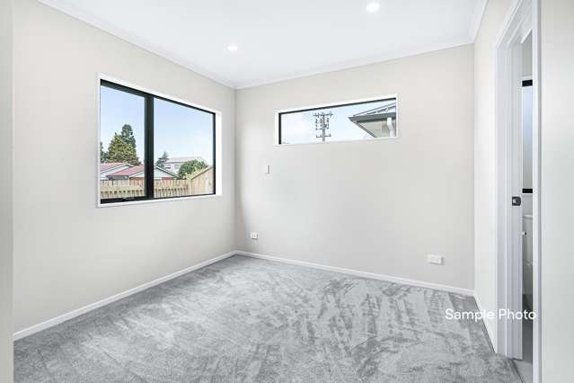 4/10 Michael Avenue Dinsdale_4
