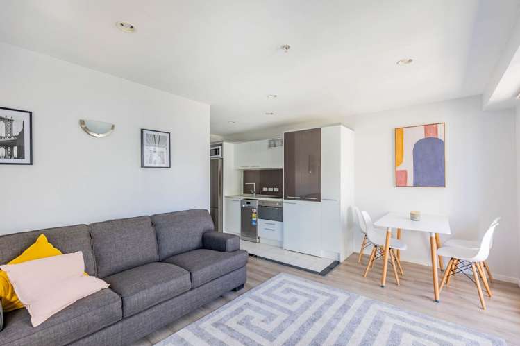 1005/17 Vogel Lane Auckland Central_2