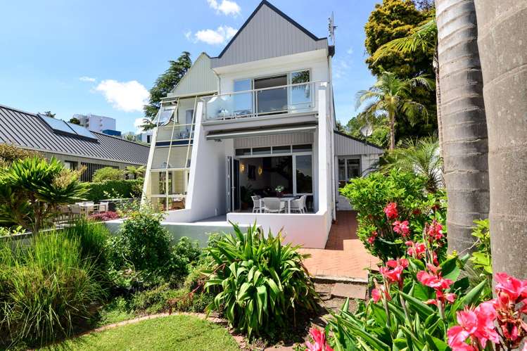 18b Lake Crescent Hamilton Lake_15