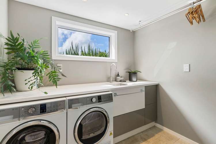 12 & 12A Springcombe Road St Heliers_36