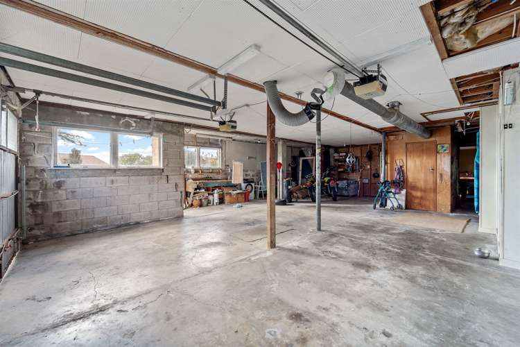 491 Beach Road Murrays Bay_23