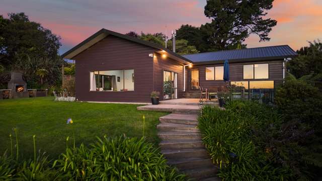 Elevated Rural Living With Stunning Lake Views