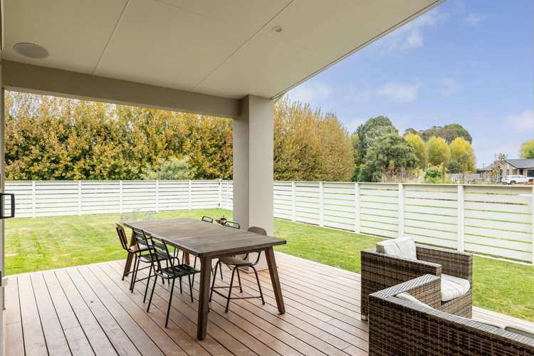 2 Willowbrook Place Clive_16