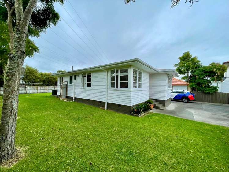 30 Vera Road Te Atatu South_13