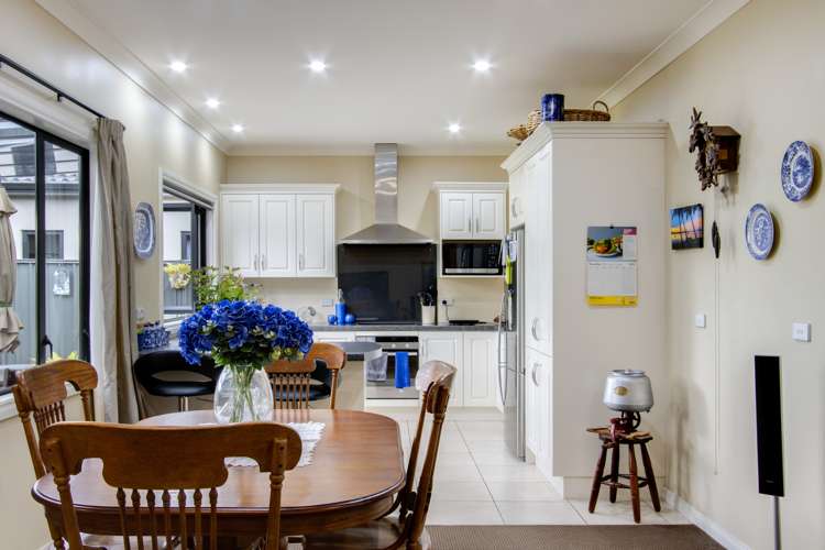 3 Portland Place Poraiti_7