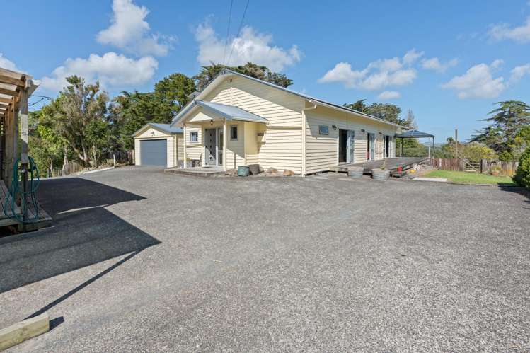 174 Kaipara Coast Highway Helensville_21