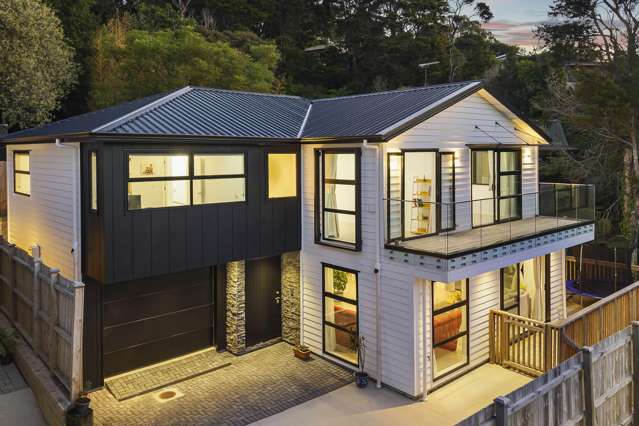 Hillcrest Ease. City Convenience. Family Perfect.