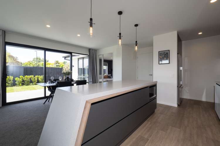 4 Strowan Avenue Elgin_8