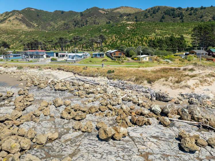 1129 Mataikona Road Mataikona_27