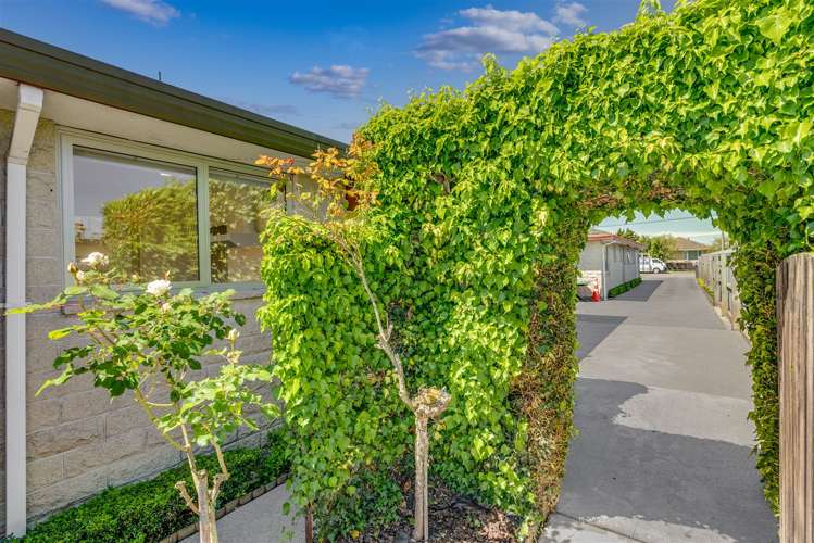 2/59 Gardiners Road Bishopdale_17