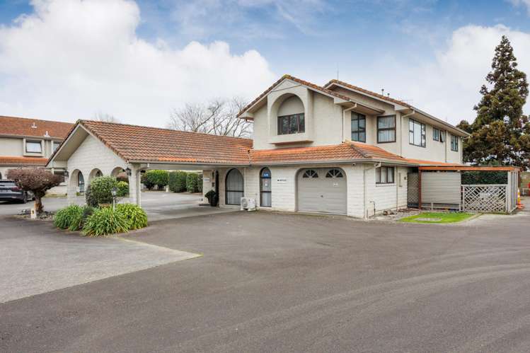 J/665 Pioneer Highway_0