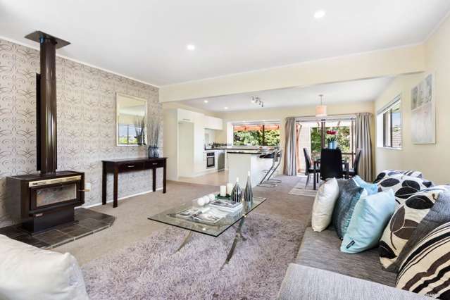 2/16 Matisse Drive West Harbour_1