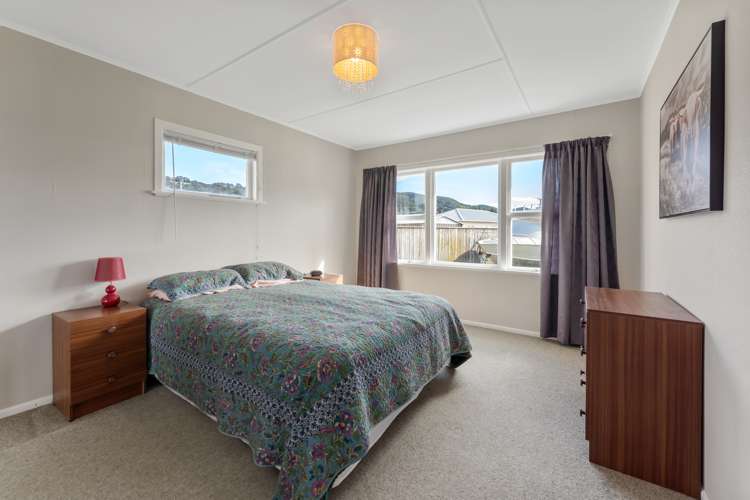 28 Roberts Street Tawa_10