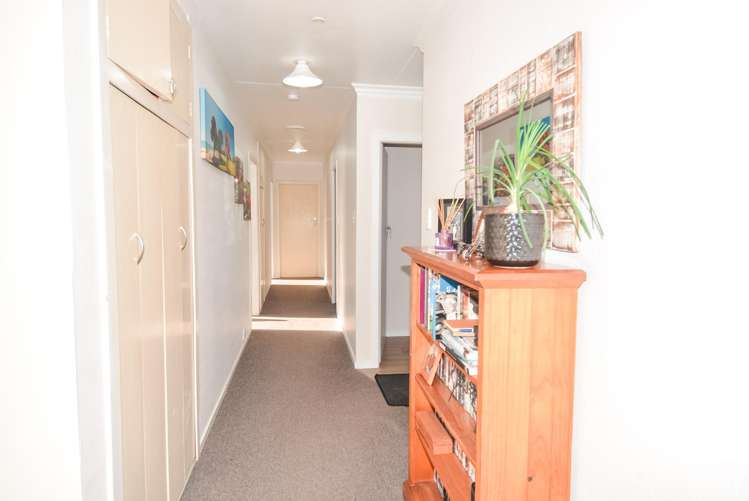 2 Medway Street Kingswell_11