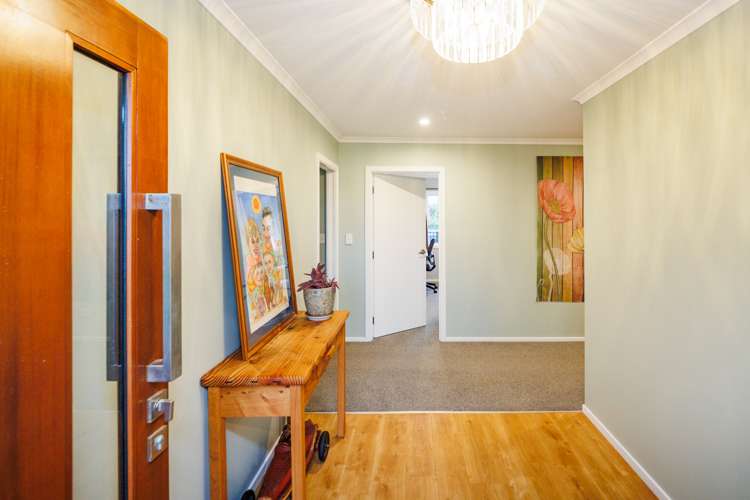 21 Loveston Lane Kelvin Grove_8
