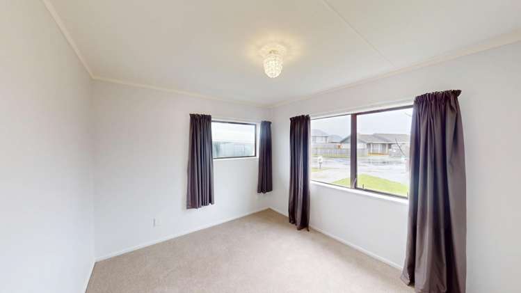  10 Essex Place Springvale_13