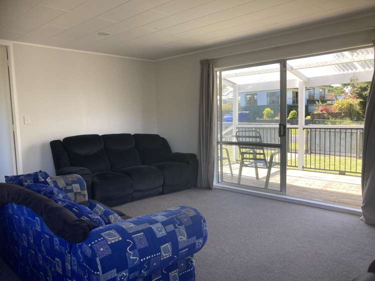 23 High Street East Waitara_11