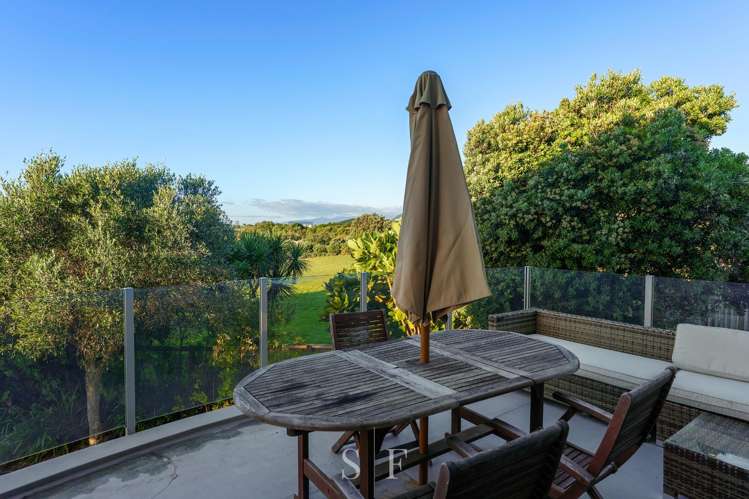  155 Field Way Waikanae Beach_26