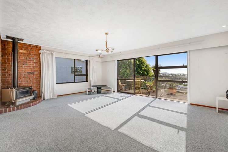 24 Tawhana Crescent Red Beach_5