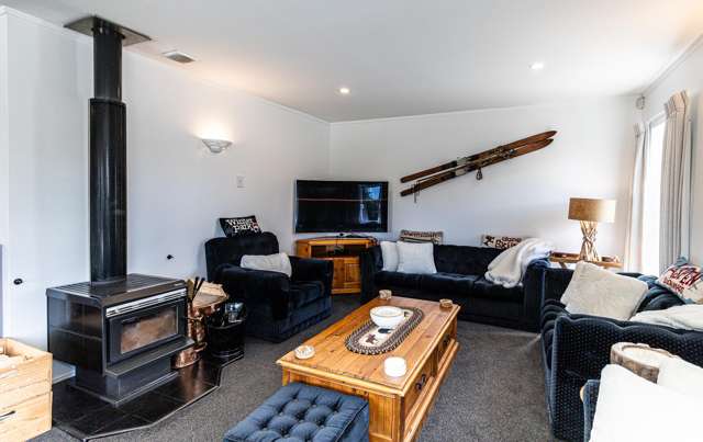 4 Tongariro Place Waimarino_3