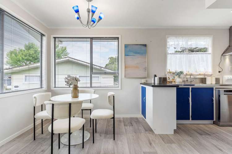 16 Staincross Street_5