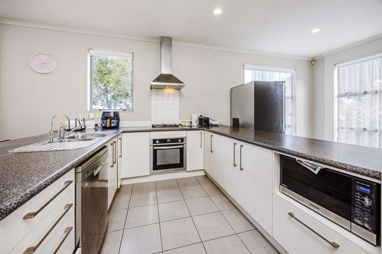 16 Figaro Crescent Takanini_6