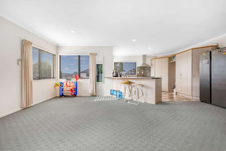 4 Owhatiura Drive Lynmore_9