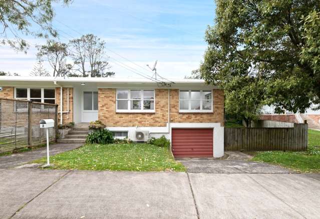 BEAUTIFUL 2 BEDROOMS HOME IN BLOCKHOUSE BAY