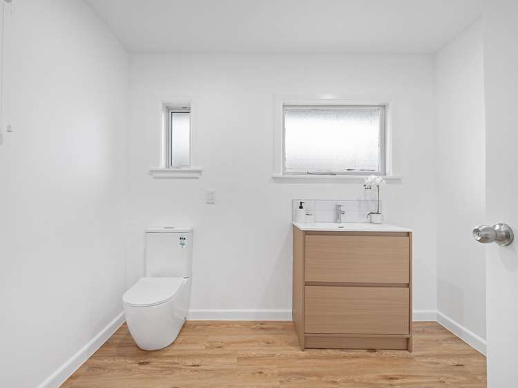 49 Sandown Crescent Aranui_8