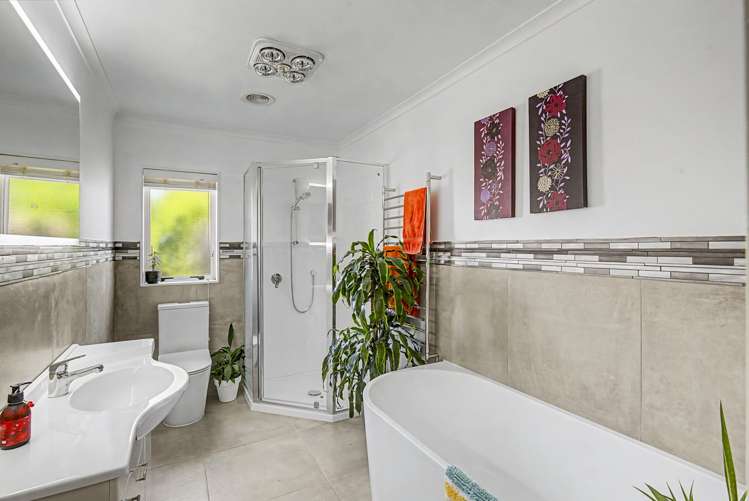 127 Milne Drive Paraparaumu_40