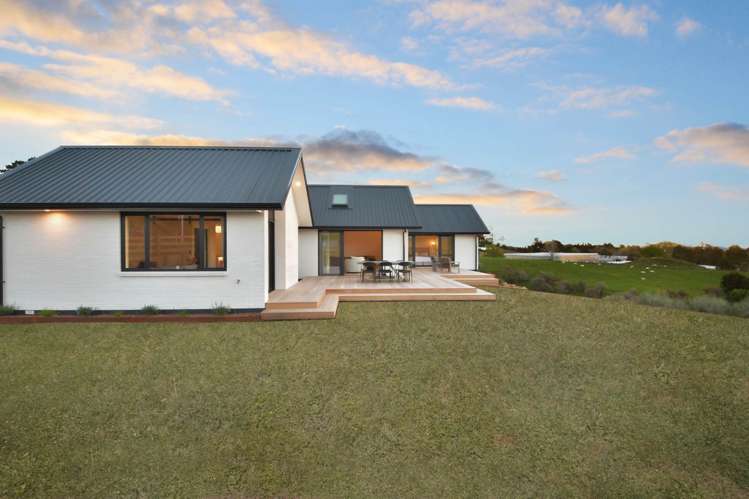 118 Beaver Road Bombay_21