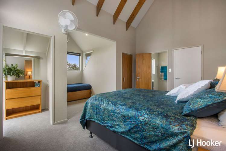 10 Bridgman Lane Tanners Point_25