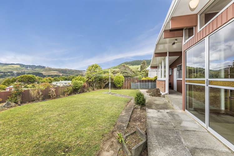 11 Saint Edmund Crescent Tawa_18