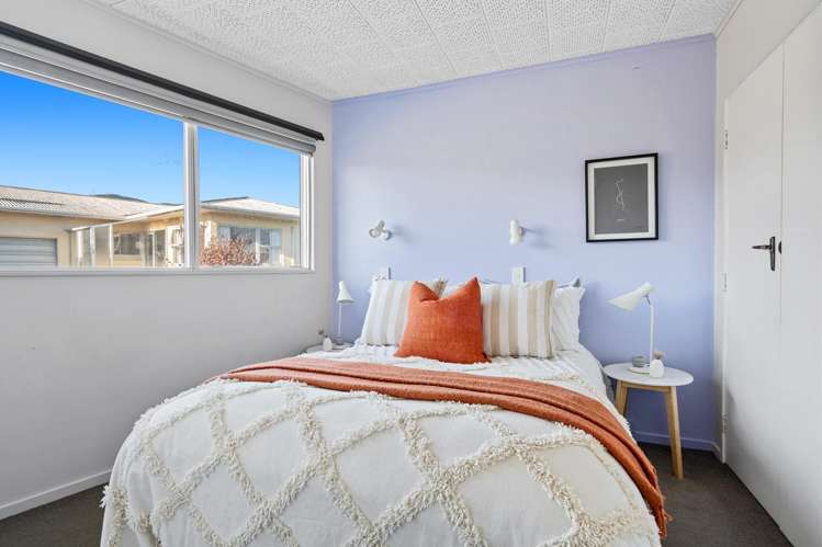 2/9 Lichfield Street Stoke_10