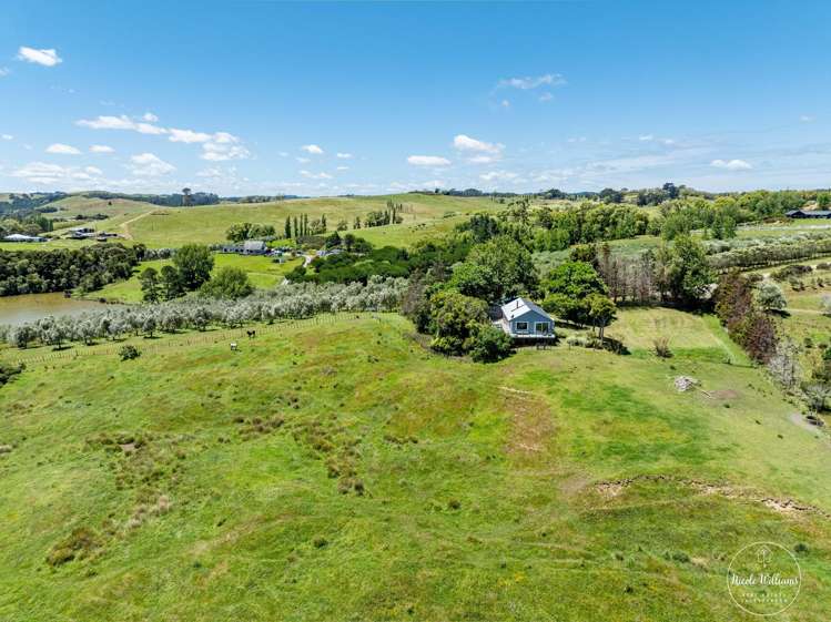 47 Merril Road Paparoa_7